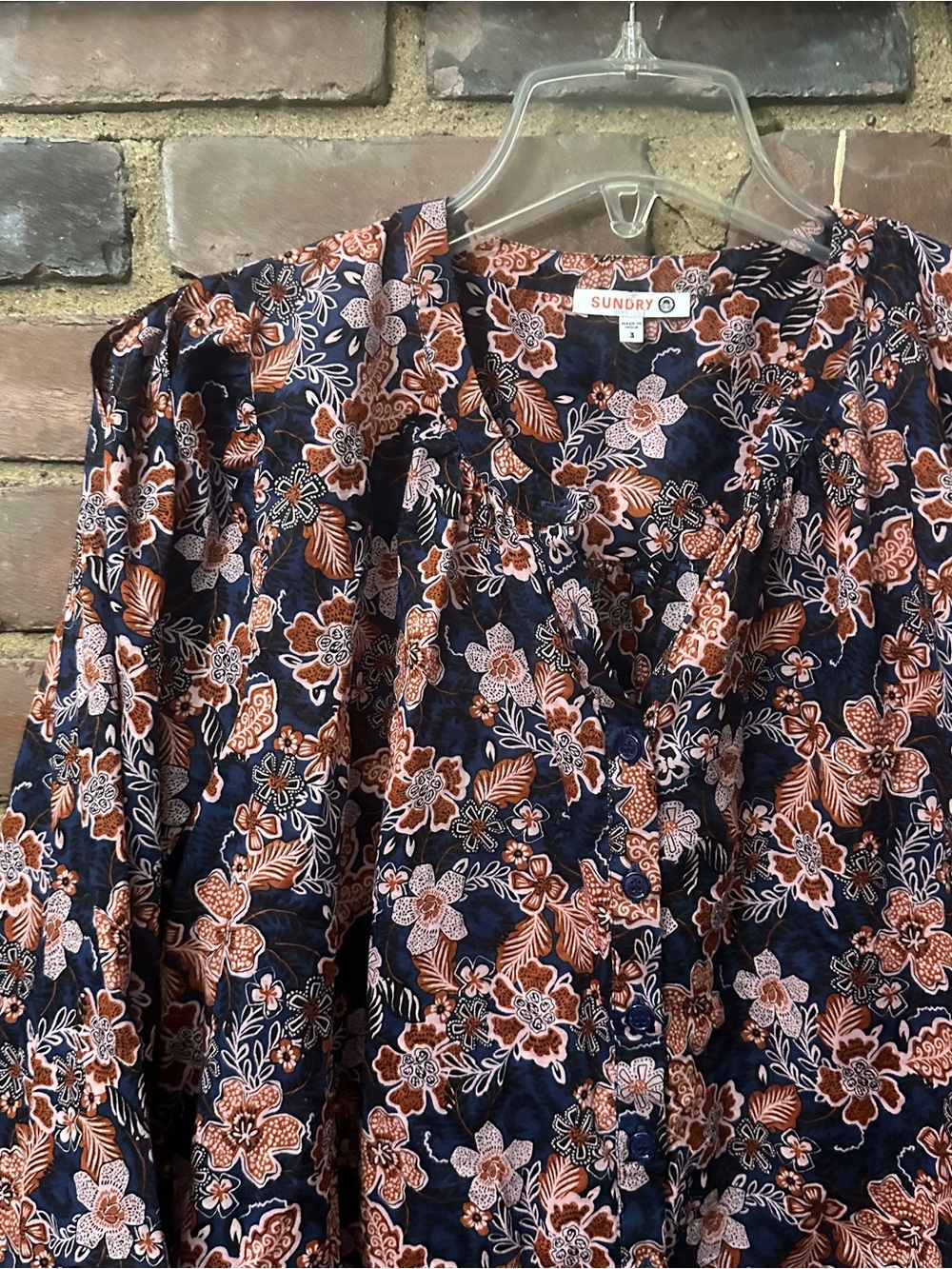 Sundry Shirt Top In Oceana Floral Casual Printed Blouse size 3 / large